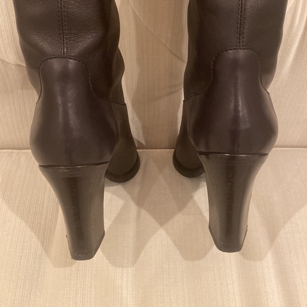 LOUIS VUITTON LEGACY BOOTS EXCELLENT CONDITION - Picture 5 of 7